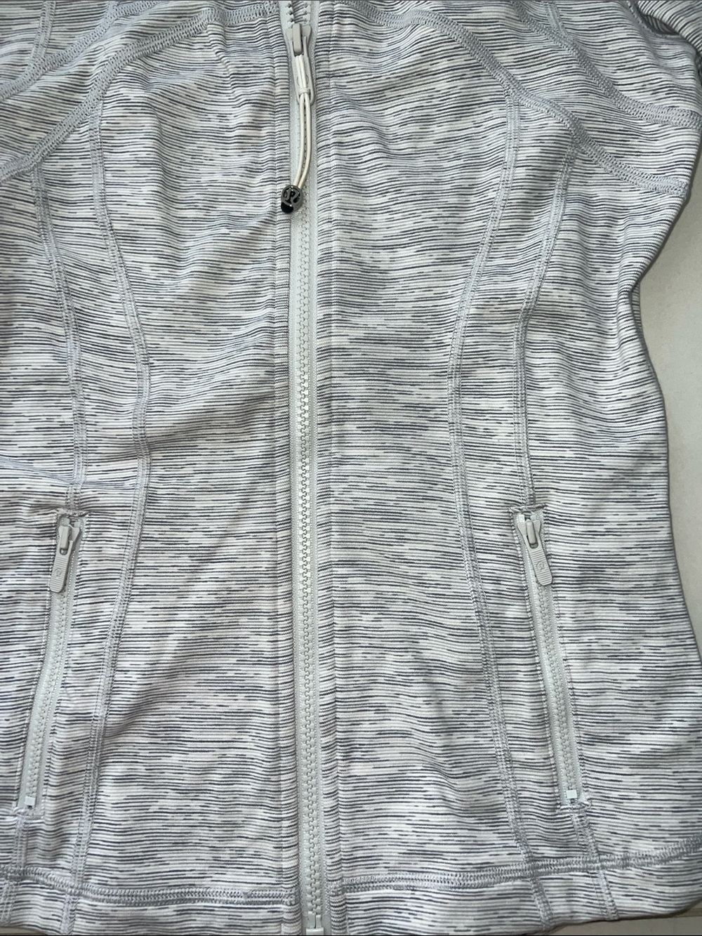 Lululemon Define Jacket Heathered Light Gray Zip-Up Jacket Size 4 like new! - Picture 3 of 5